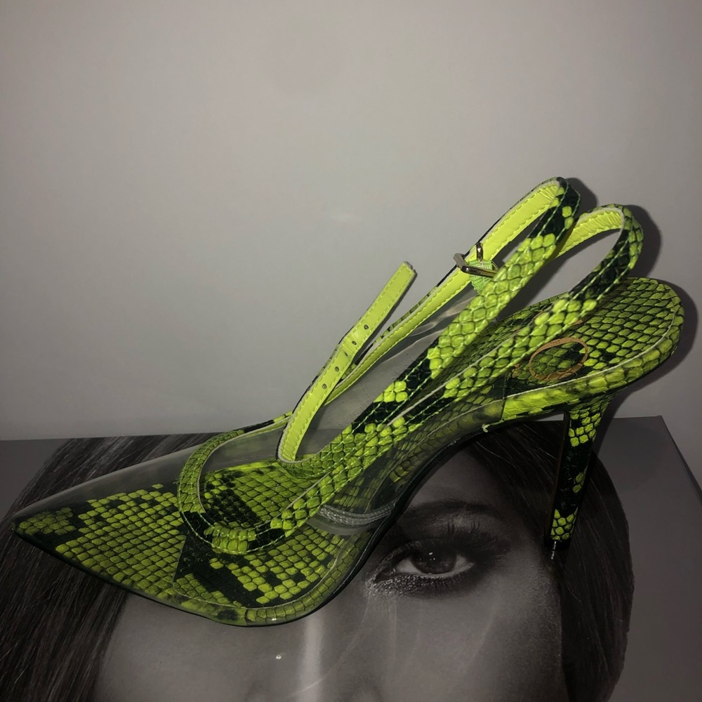 JLo parlata pumps